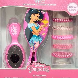 Wet Brush Disney Princess Jasmine Limited Edition Detangling Accessory Bundle